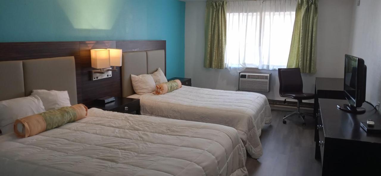 Nampa Inn & Suites Екстериор снимка