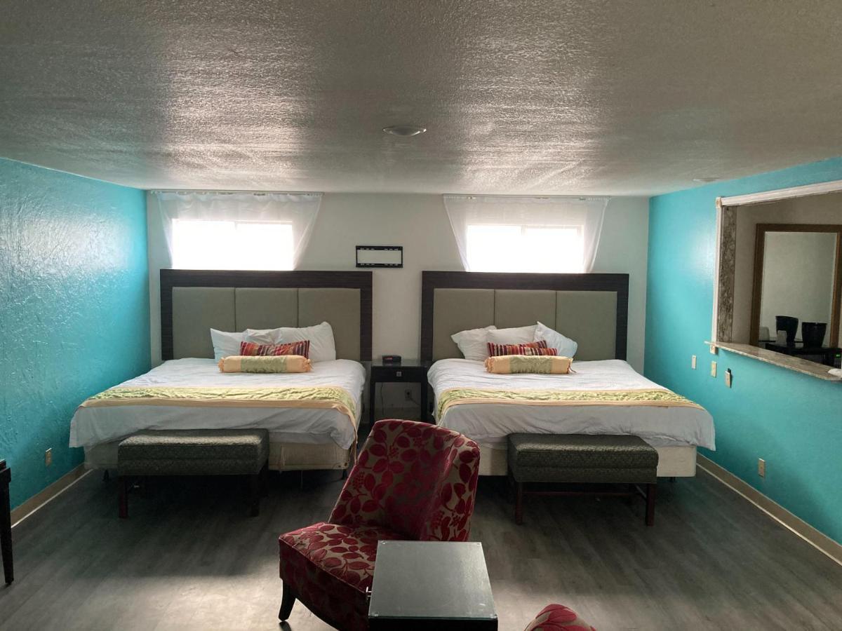 Nampa Inn & Suites Екстериор снимка