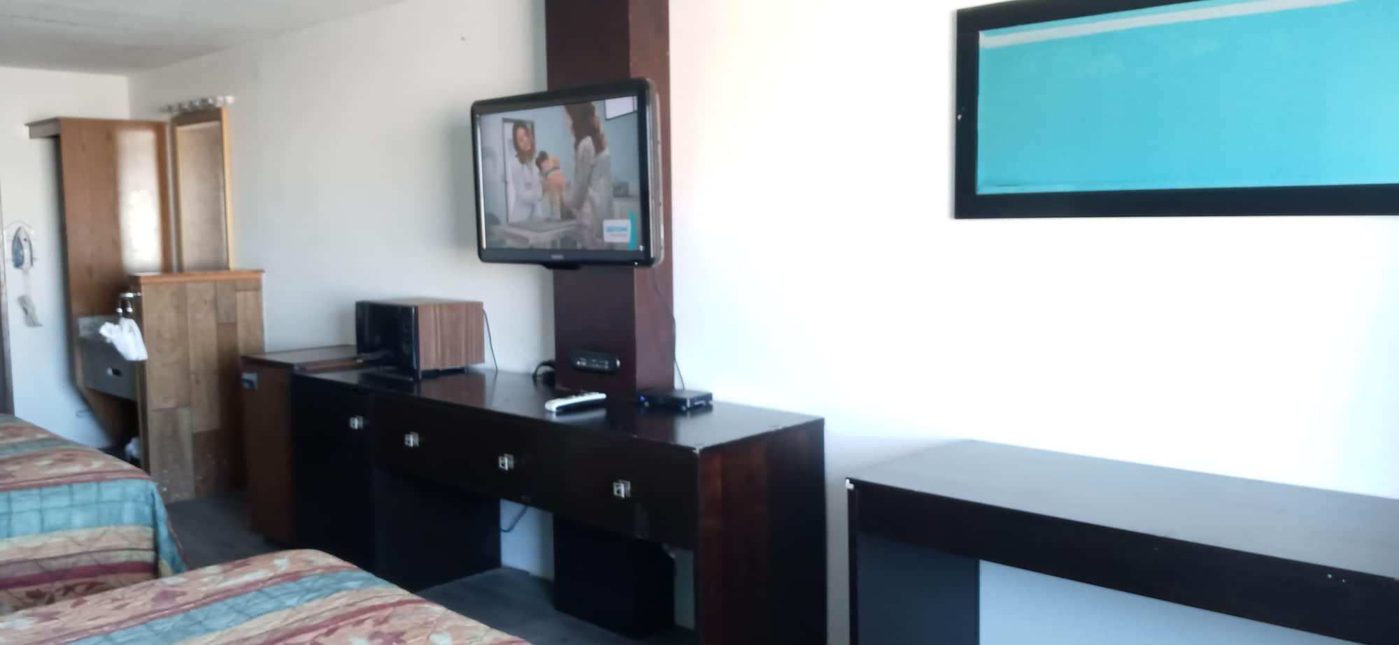 Nampa Inn & Suites Екстериор снимка