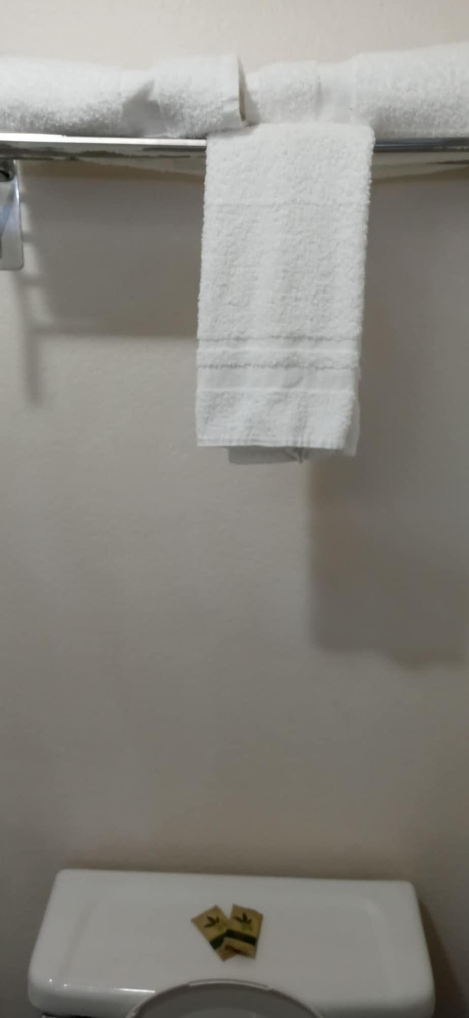 Nampa Inn & Suites Екстериор снимка