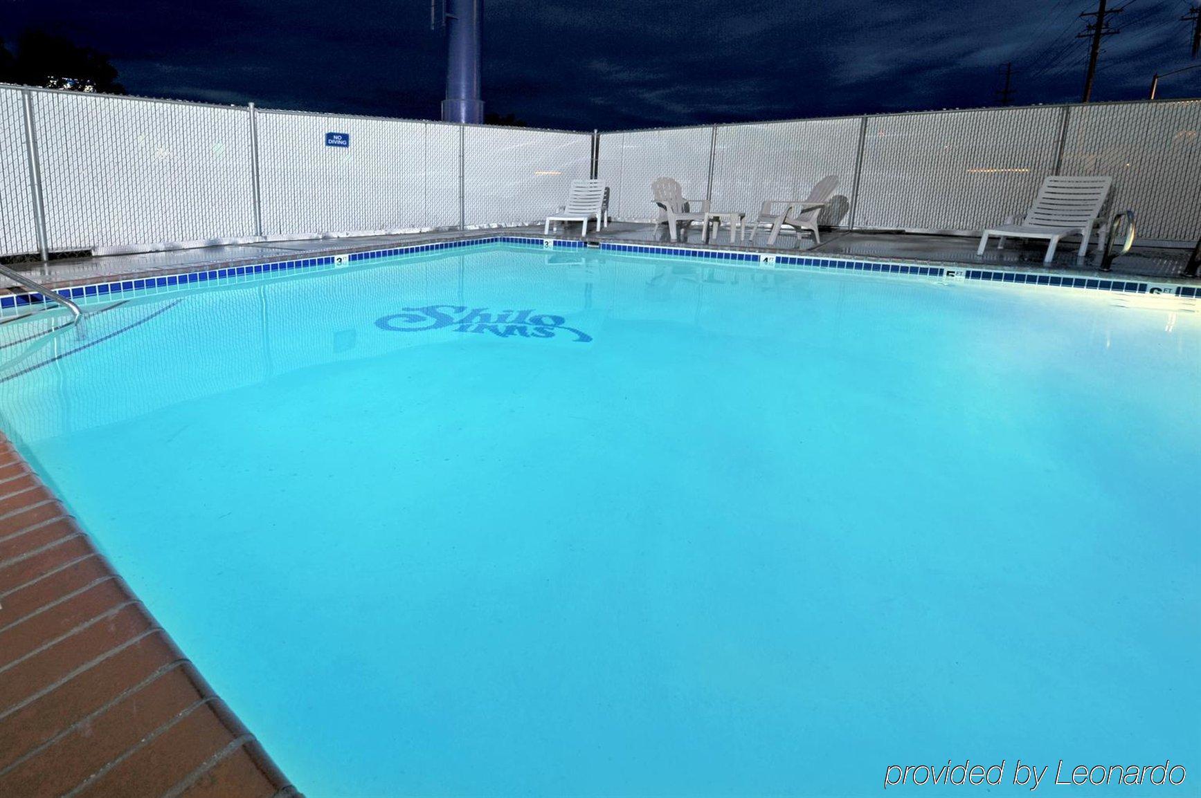 Nampa Inn & Suites Екстериор снимка